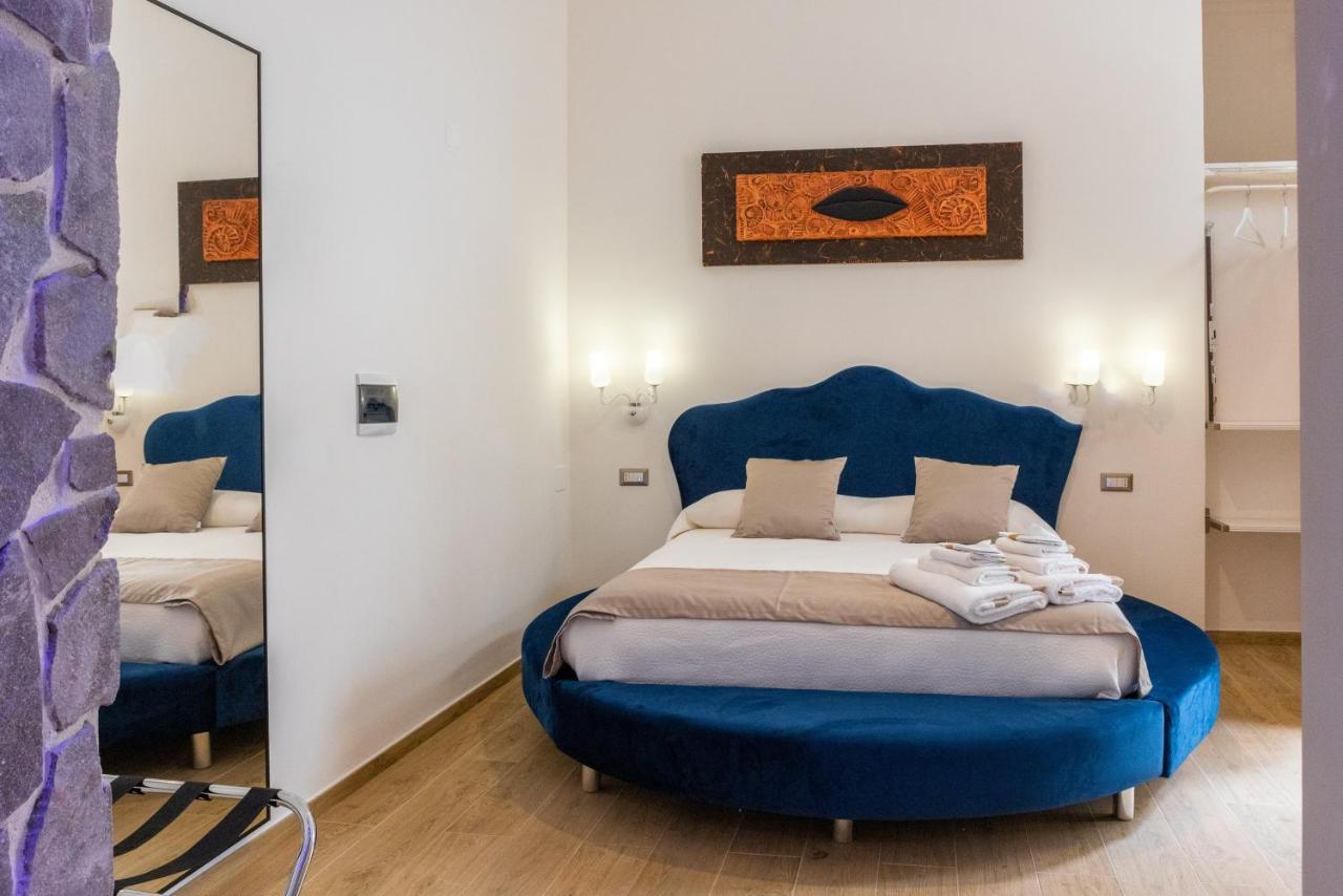 Lovely Rooms - Guest House Suites Triggiano Bagian luar foto