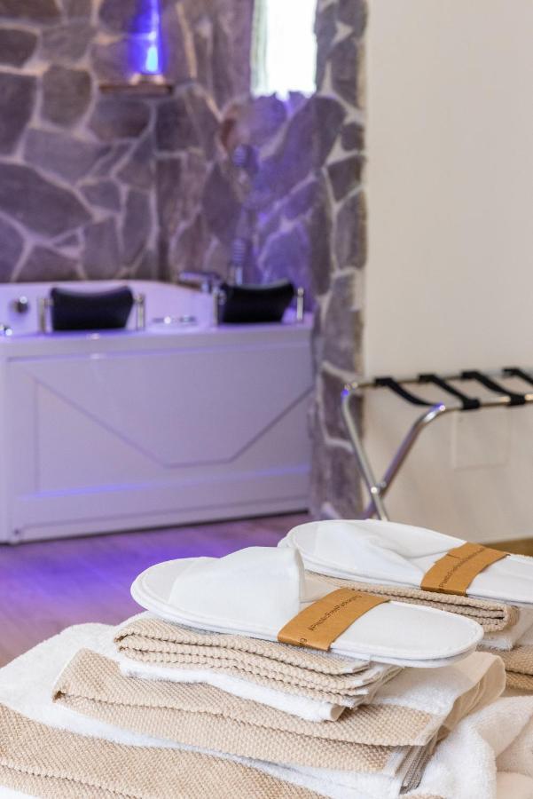 Lovely Rooms - Guest House Suites Triggiano Bagian luar foto