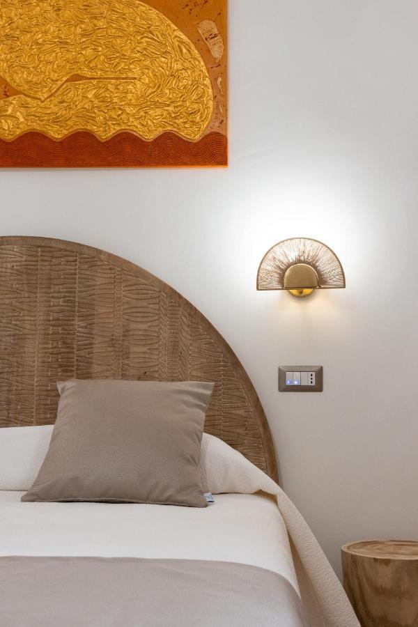 Lovely Rooms - Guest House Suites Triggiano Bagian luar foto